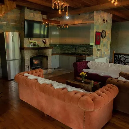 Casa de hóspedes Alpin Zeneli Cerem