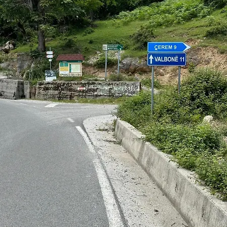 Alpin Zeneli Guest house